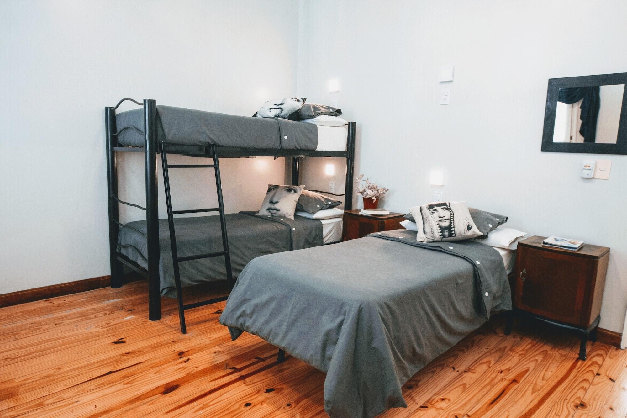Milhouse Hostel Hipo Buenos Aires Exterior photo