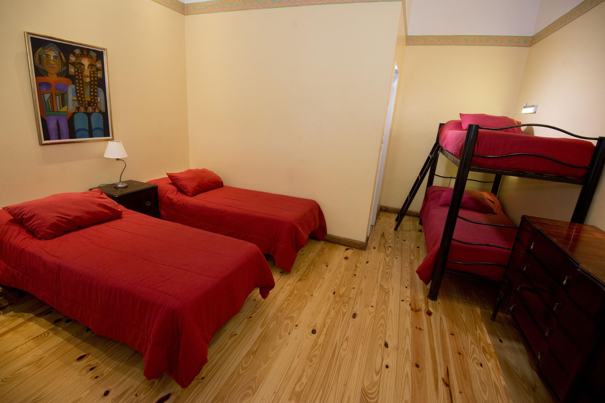 Milhouse Hostel Hipo Buenos Aires Exterior photo