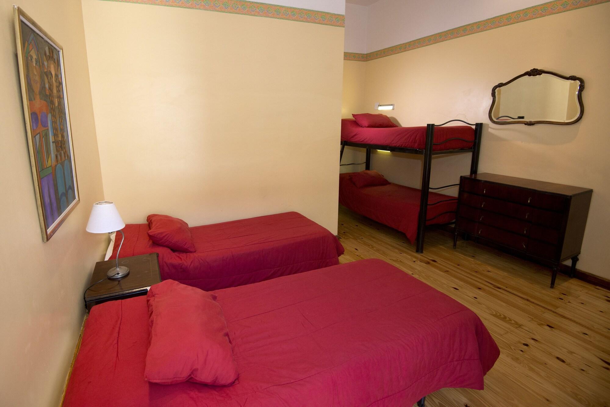 Milhouse Hostel Hipo Buenos Aires Exterior photo